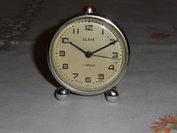Régebbi SLAVA orosz ébresztőóra, asztali óra