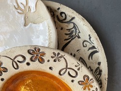 Borostyán mázas kézmüves samott kerámia tányér
