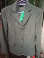 Labeled new narrowed gray 42 betton blazer
