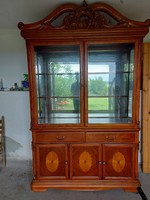 Antik Ebédlő garnitúra (XIXsz korú asztal + 7 szék, vitrines szekrény)