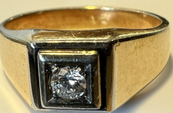 18 karátos Arany (7,5 gramm) Briliáns (0,1 Ct)  gyűrű. Modern csiszolású, hófehér, hibátlan kővel!
