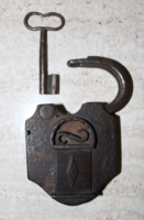 Old iron trick padlock