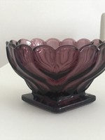 Art deco amethyst glass serving bowl, 16 cm in diameter