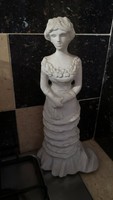 Biszkvit női szobor