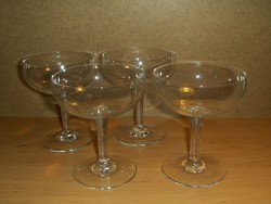 Pezsgős talpas üveg pohár 4 db egyben 11 cm  (z-2)