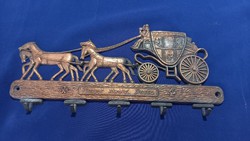 Magyar Királyi Posta  felíratos,fogatos, lovas,kocsis ,Akasztó ,kulcstartó fali dísz fém bronzírozot