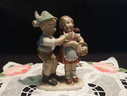 Wagner & Apel Bertram páros kislány-kisfiú porcelán figura