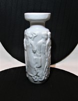 Török János szocreál  Zsolnay fehér porcelán váza - 20,5 cm