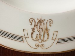 Carl Knoll Karlsbad antik tányérok címerrel
