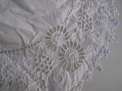 Risel - tablecloth - needlework - snow white - 37 x 33 cm - flawless
