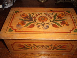 Folk painted small box with tulips