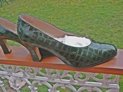Olasz, zöld vajpuha bőrcipő 38-as