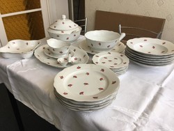 Zsolnay pajzspecsétes XX. század elejéről (1926-1928) 6 személyes porcelán étkészlet