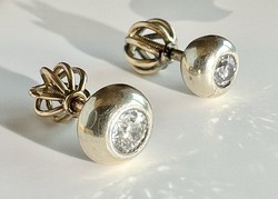 1 Forintról! Antik Button Briliáns (0,3 Ct) Arany füllbevaló, fehér kövekkel, csavaros menettel!