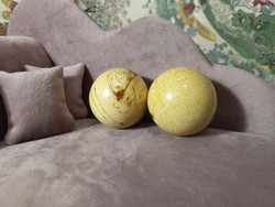 Indonesian honeysuckle balls