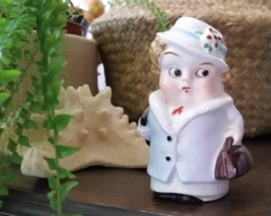 Lippelsdorf GDR vicces női alak, figurás porcelán sószóró, jelzett