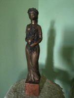 R. KISS LENKE BRONZ SZOBOR