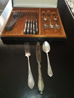 18-piece silver-plated cake cutlery set in box