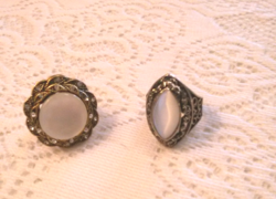 2 pcs very beautiful antique silver and gold ring with opaque stone size 9