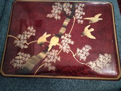 Exkluzív antik japán lakk doboz madarakkal és virágokkal kézzel festett, szignált.