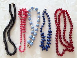 Retro plastic necklace with vintage beads 5 pcs
