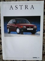 Opel Astra katalógus ! Jó állapotban !!! Német nyelvű !