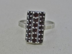 Beautiful old silver ring with garnet