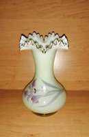 Antik iriszes fodros szélű üveg váza 15,5 cm (1/d)