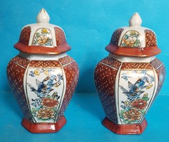 2 Japán váza  , kézzel festett madaras mintával