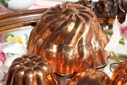 Copper cake form 4 pieces