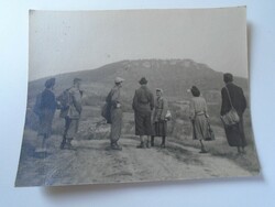D190575 old photo - stone hill 1951 hikers
