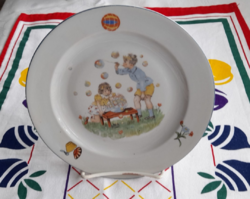Porcelán gyerek tányér