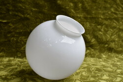 Fehér tejüveg opál gömb lámpabúra , lámpa , csillár búra 16,5 cm IV.