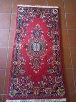150 x 76 cm kézi csomózású Kirman szőnyeg eladó