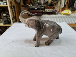 Régi német porcelán elefánt