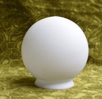 Fehér matt tejüveg opál gömb lámpabúra , lámpa , csillár búra 13,5 cm V.