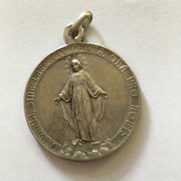 Antik Szt. Erzsébet Medal Niki részére