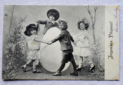 Antik Húsvéti üdvözlő fotó képeslap tojás körül  táncoló gyerekek