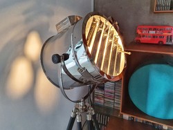 Dizájner állólámpa - reflektor