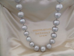 Huge series of light gray freshwater cultured pearls