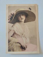 Régi képeslap 1924 fotó levelezőlap kalapos kislány