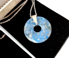 Lapis lazuli light round pendant