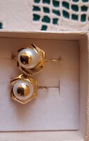 Wonderful gold earrings