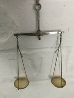 Small jewelry or pharmacy scales