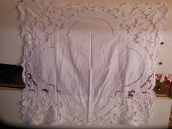 Handmade - riselt - 73 x 65 cm - tablecloth - snow white - perfect