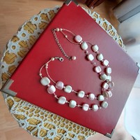 Decorative elegant fashionable beautiful necklace, 42 cm, also excellent as a gift