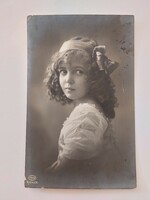Régi képeslap 1915 fotó levelezőlap kislány