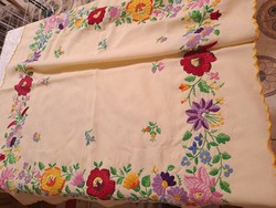 Kalocsa embroidered canvas tablecloth 75 * 74 cm