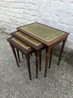 Vintage asztalka szett(3)