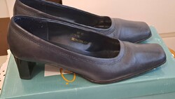 Dark blue, medium heel, size 37 women's shoes, in original box